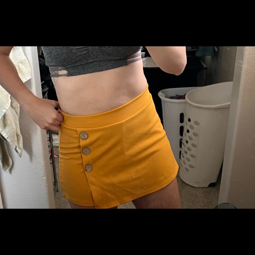 Mustard skort (shorts and skirt)